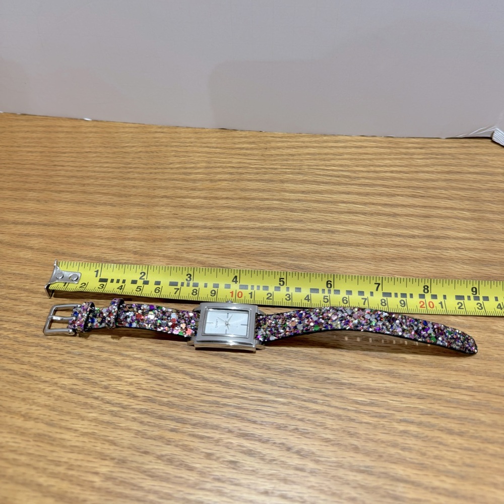 Vintage Y2K Fossil Silver Watch with leather Glitter Strap - Picture 8 of 8